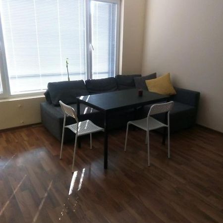 Апартаменти Cozy Apartament Naydenov Burgas Екстер'єр фото