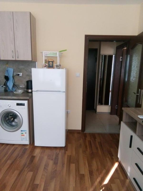 Апартаменти Cozy Apartament Naydenov Burgas Екстер'єр фото